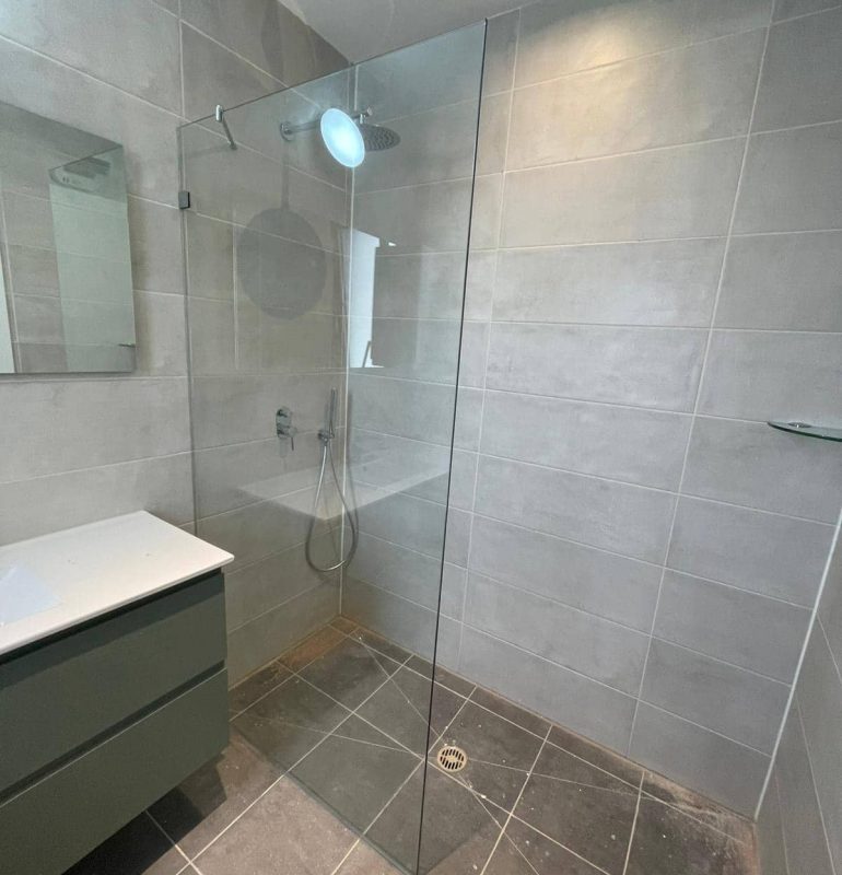 מקלחון דופן