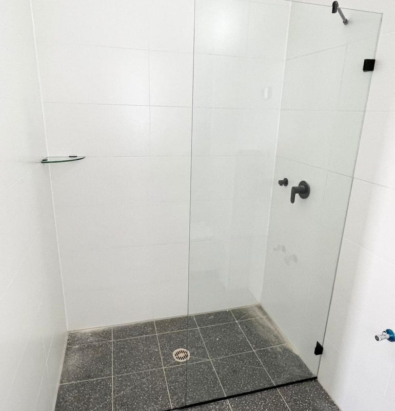 מקלחון דופן